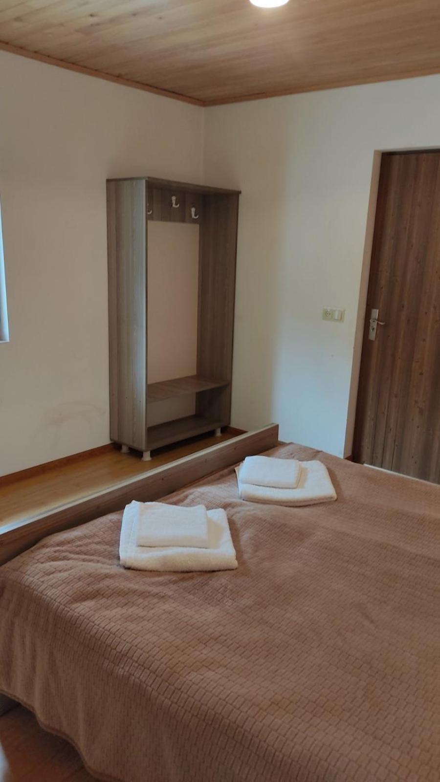 Guesthouse Mabu - 4 Newly Built Rooms In The Heart Of Местия Экстерьер фото